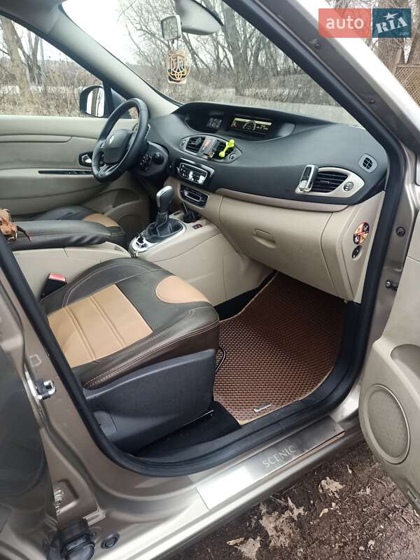 Минивэн Renault Scenic 2011 в Киеве