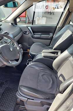 Минивэн Renault Scenic 2005 в 