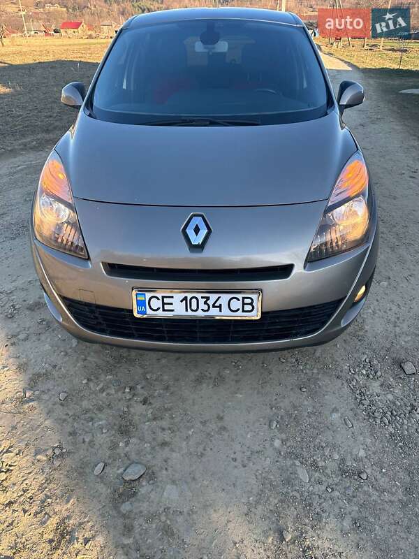 Минивэн Renault Scenic 2009 в Вижнице