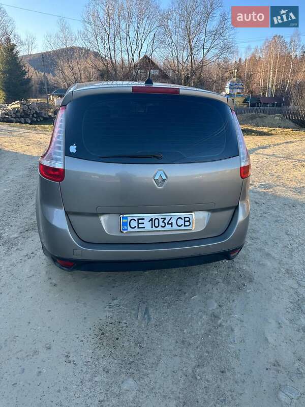 Минивэн Renault Scenic 2009 в Вижнице