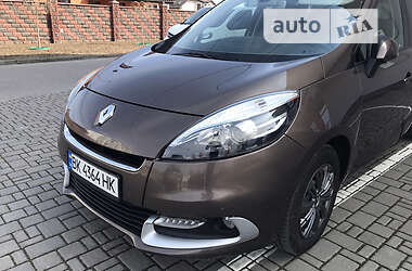 Мінівен Renault Scenic 2012 в Рівному