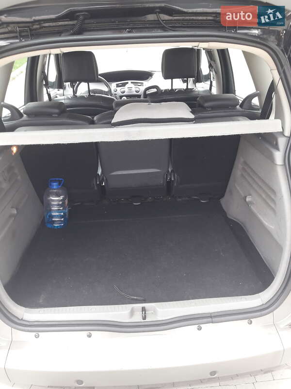 Мінівен Renault Scenic 2003 в Львові