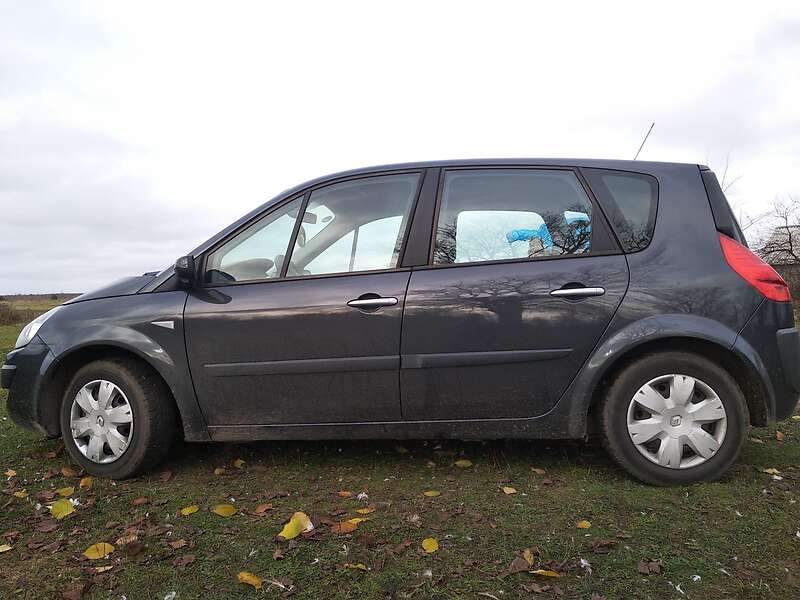 Минивэн Renault Scenic 2009 в Сарнах