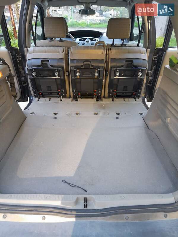 Минивэн Renault Scenic 2004 в Днепре