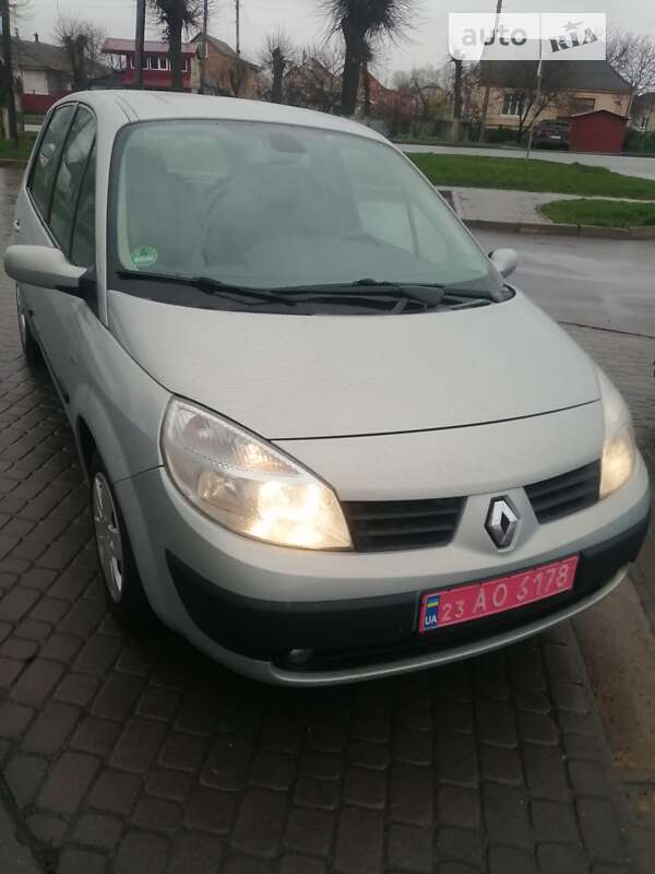 Минивэн Renault Scenic 2003 в Лубнах