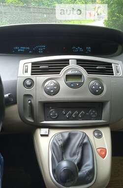 Минивэн Renault Scenic 2006 в 