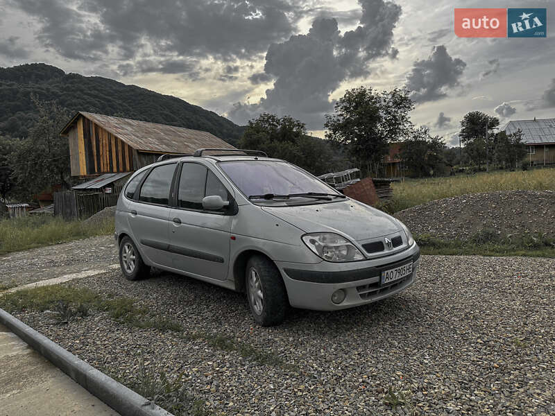 Минивэн Renault Scenic 2001 в Тячеве