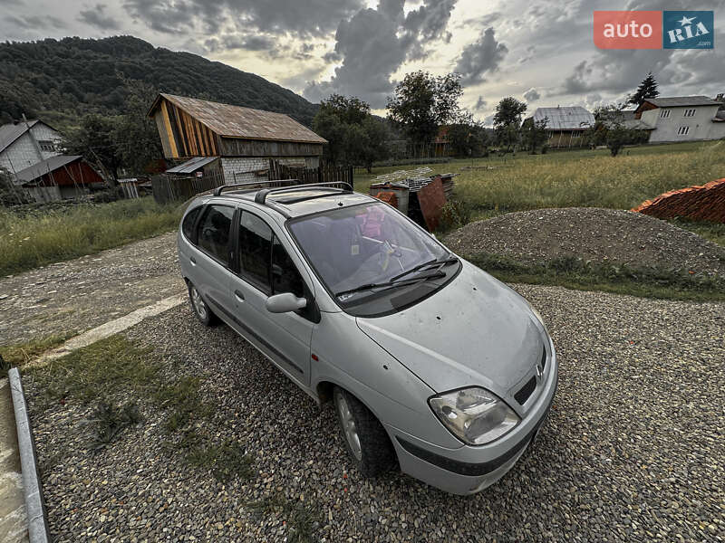 Минивэн Renault Scenic 2001 в Тячеве