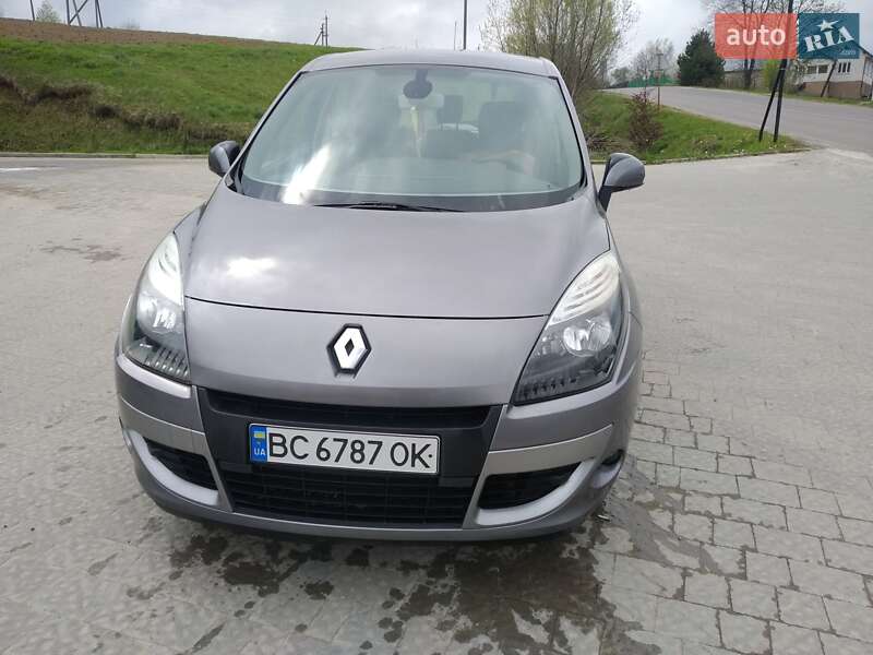 Минивэн Renault Scenic 2011 в Львове