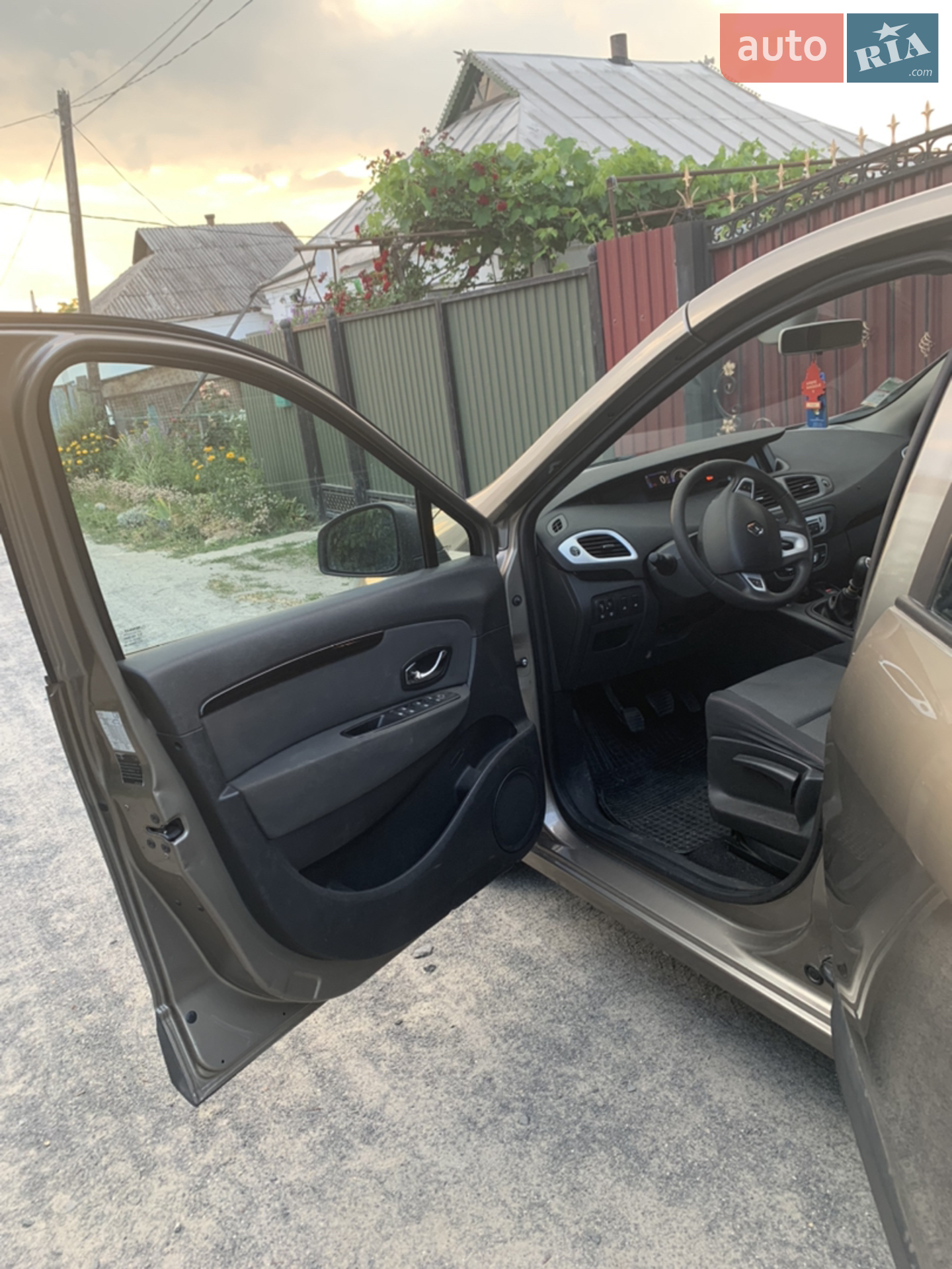 2012 Renault Scenic - мініатюра 29