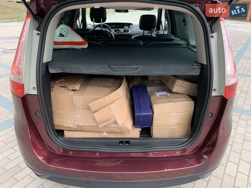 Мінівен Renault Scenic 2015 в Ізмаїлі