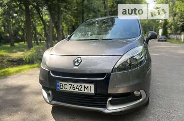 Мінівен Renault Scenic 2012 в Чернігові