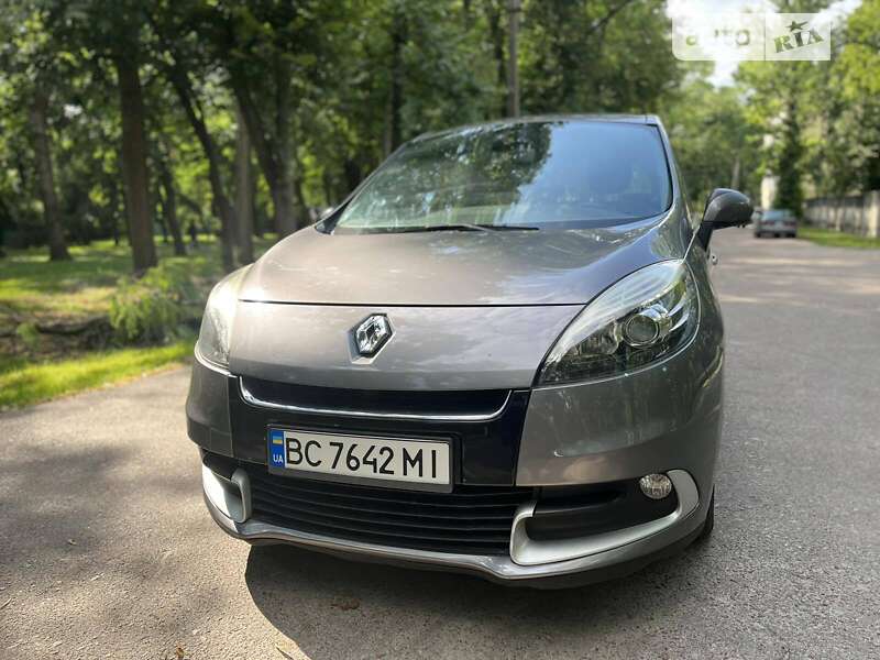 Renault Scenic 2012