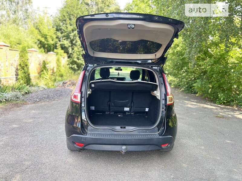 Минивэн Renault Scenic 2011 в Бершади