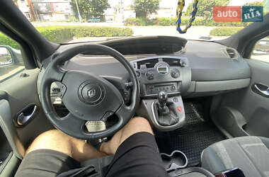 Минивэн Renault Scenic 2004 в 