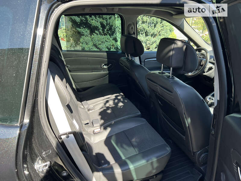 Мінівен Renault Scenic 2011 в Пустомитах