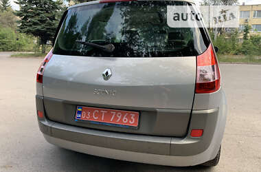 Минивэн Renault Scenic 2004 в 