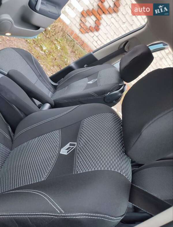 Минивэн Renault Scenic 2007 в Нововолынске