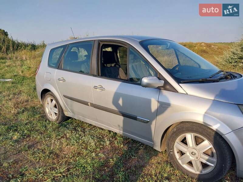 Минивэн Renault Scenic 2005 в Измаиле