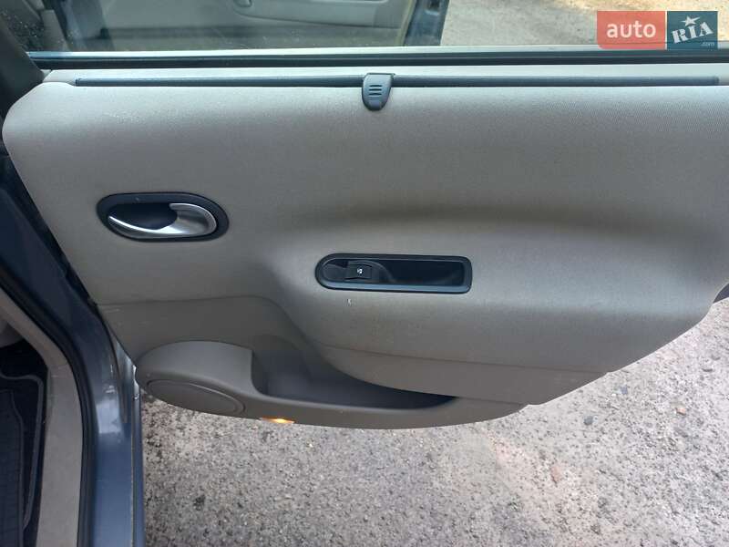 Минивэн Renault Scenic 2006 в Радивилове фото 10 Минивэн Renault Scenic 2006 в Радивилове