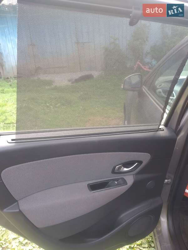 Минивэн Renault Scenic 2011 в Львове