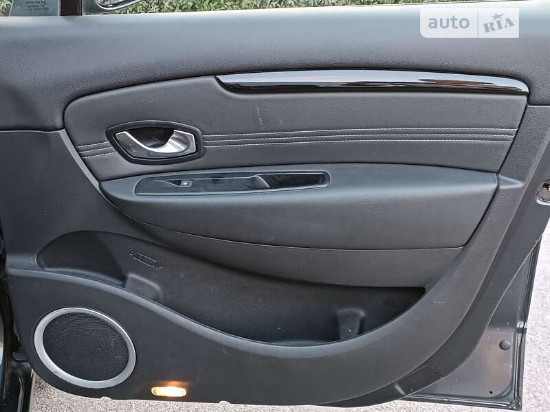 Минивэн Renault Scenic 2011 в Днепре