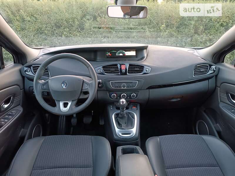 Минивэн Renault Scenic 2011 в Днепре