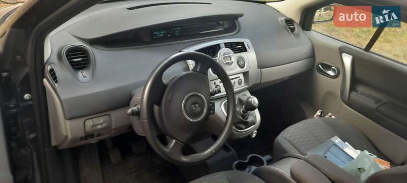 Минивэн Renault Scenic 2006 в Светловодске