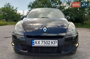 Минивэн Renault Scenic 2009 в 