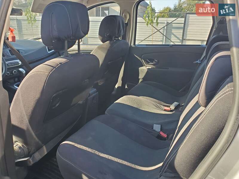 Мінівен Renault Scenic 2013 в Луцьку