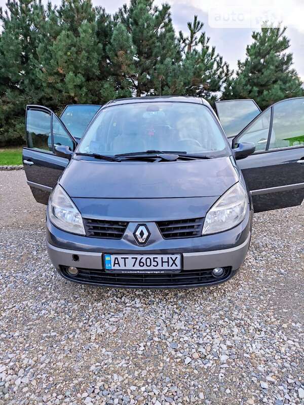 Минивэн Renault Scenic 2005 в Галиче