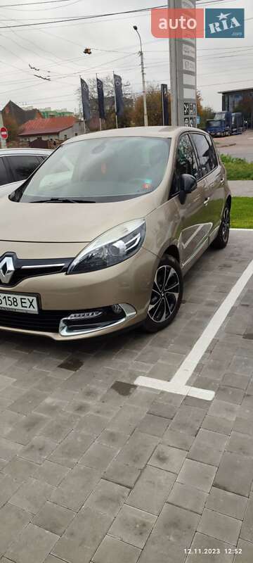 Мінівен Renault Scenic 2015 в Луцьку