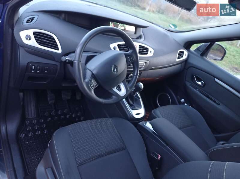 Минивэн Renault Scenic 2010 в Ровно