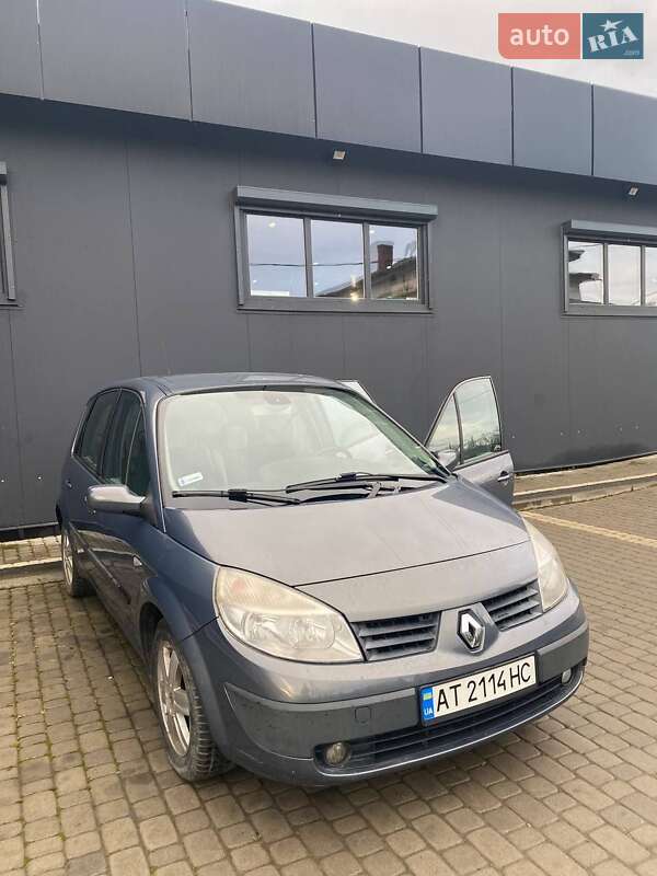 Минивэн Renault Scenic 2006 в Косове