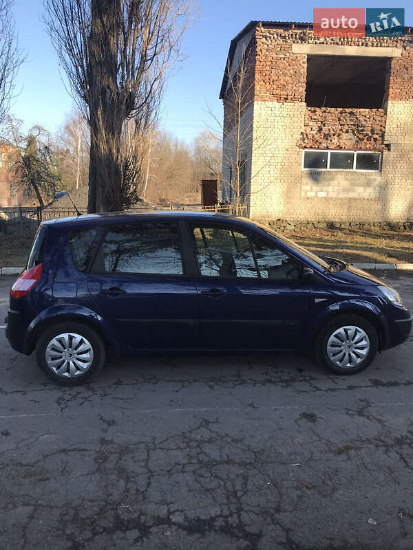 Минивэн Renault Scenic 2004 в Ровно