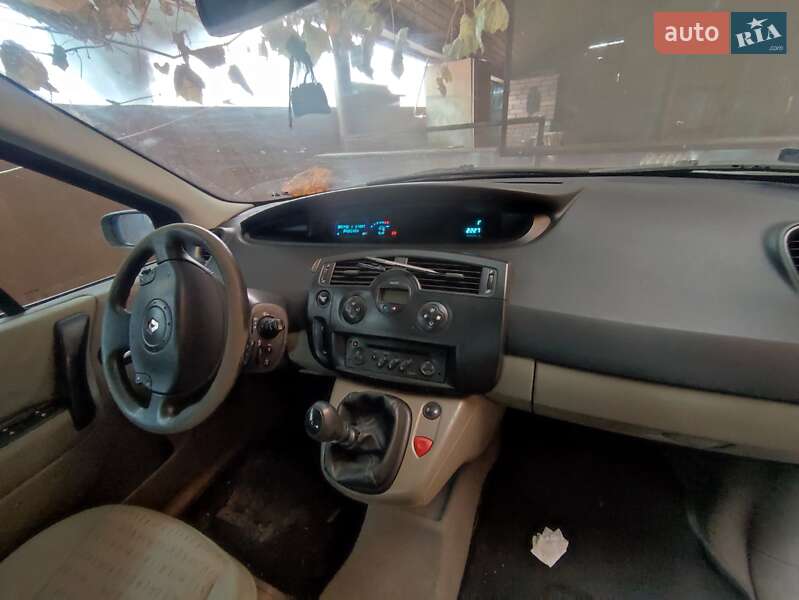 Минивэн Renault Scenic 2004 в Дрогобыче