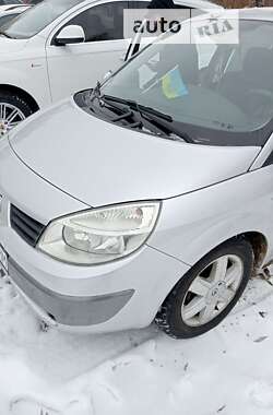 Минивэн Renault Scenic 2004 в Ровно