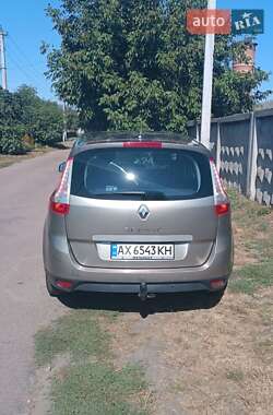 Минивэн Renault Scenic 2009 в 