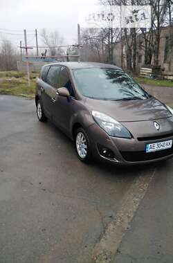 Минивэн Renault Scenic 2010 в Кривом Роге