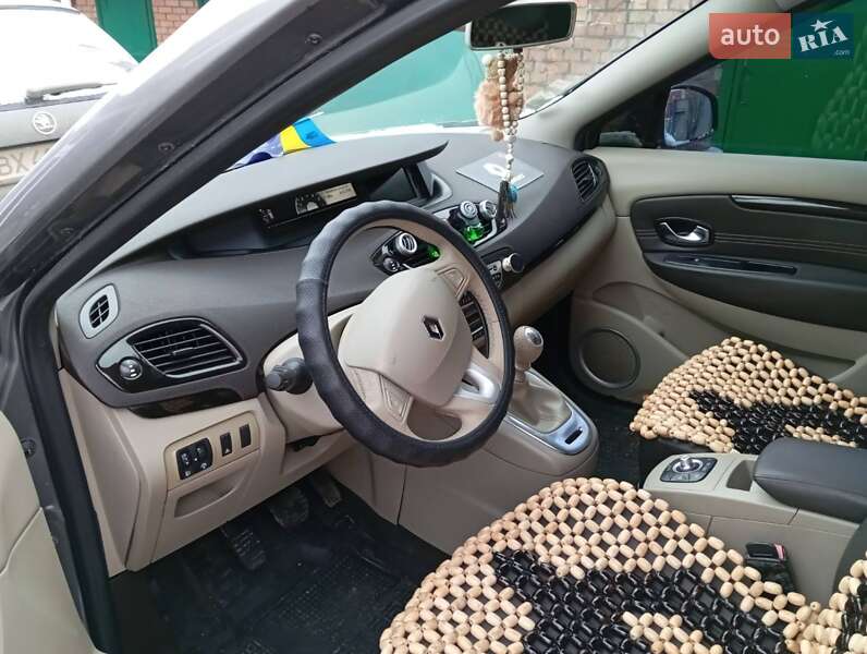 Минивэн Renault Scenic 2011 в Хмельницком