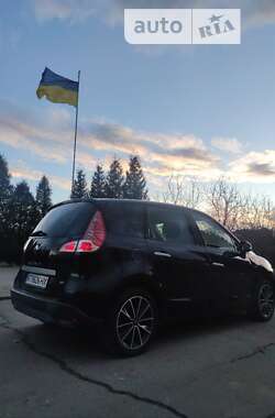 Минивэн Renault Scenic 2011 в Калуше