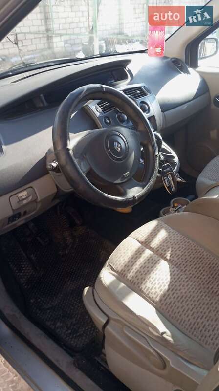 Минивэн Renault Scenic 2006 в Вознесенске