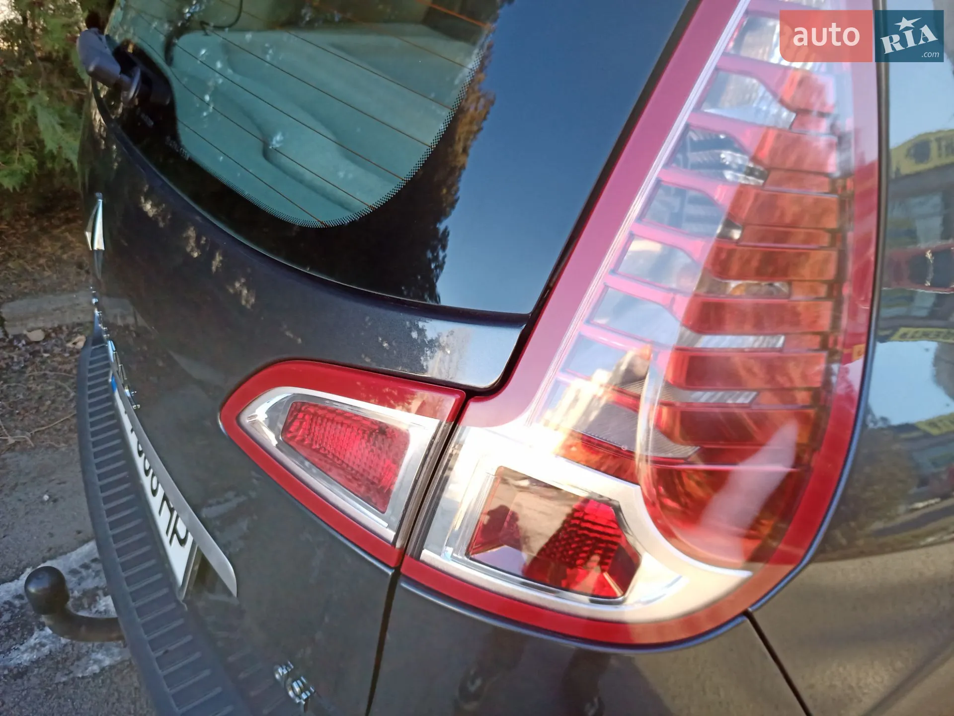 2010 Renault Scenic - мініатюра 14