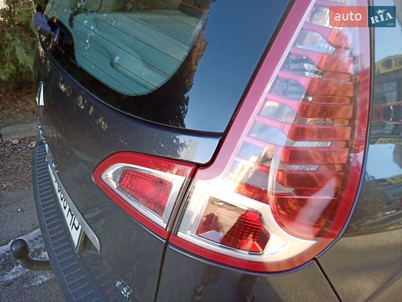 Минивэн Renault Scenic 2010 в Кременчуге