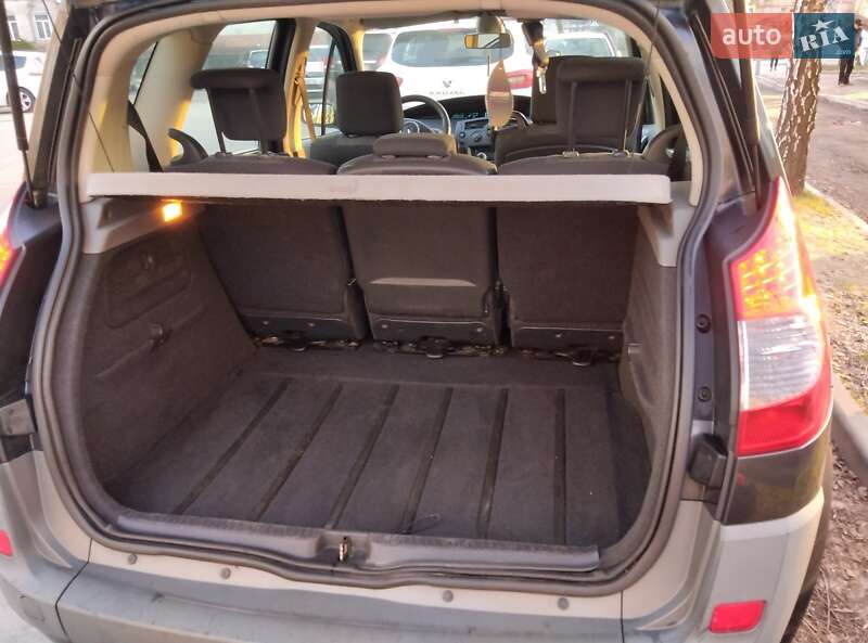 Мінівен Renault Scenic 2007 в Луцьку