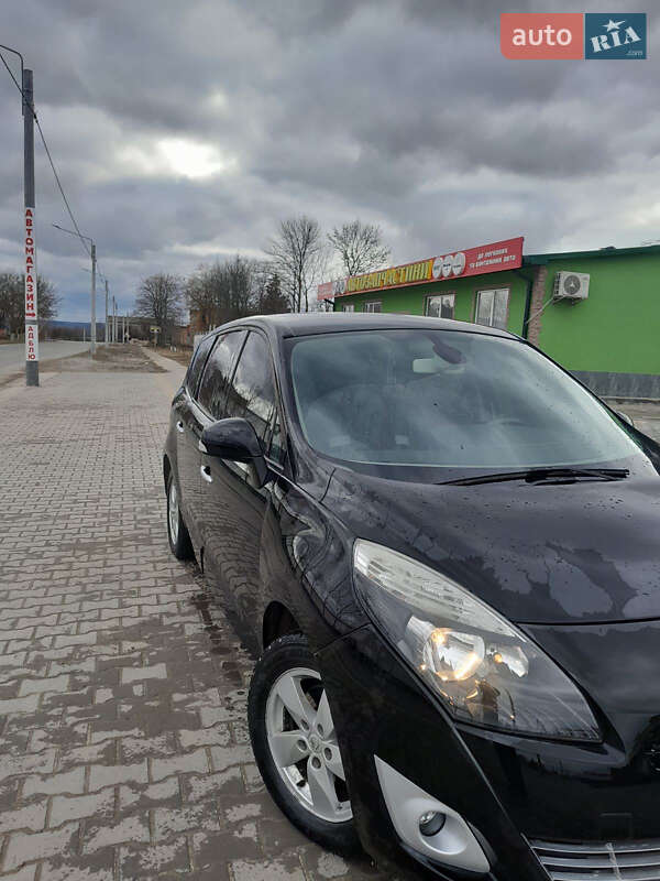 Минивэн Renault Scenic 2011 в Сокирянах