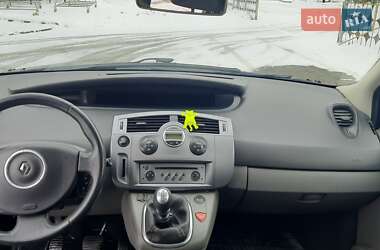 Минивэн Renault Scenic 2007 в Путивле