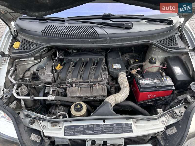 Минивэн Renault Scenic 2003 в Черновцах