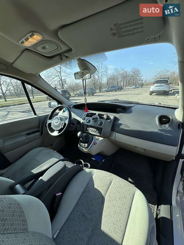 Мінівен Renault Scenic 2006 в Івано-Франківську