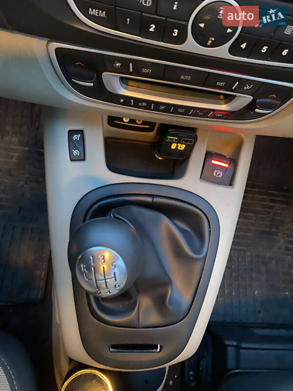 Минивэн Renault Scenic 2009 в Миргороде